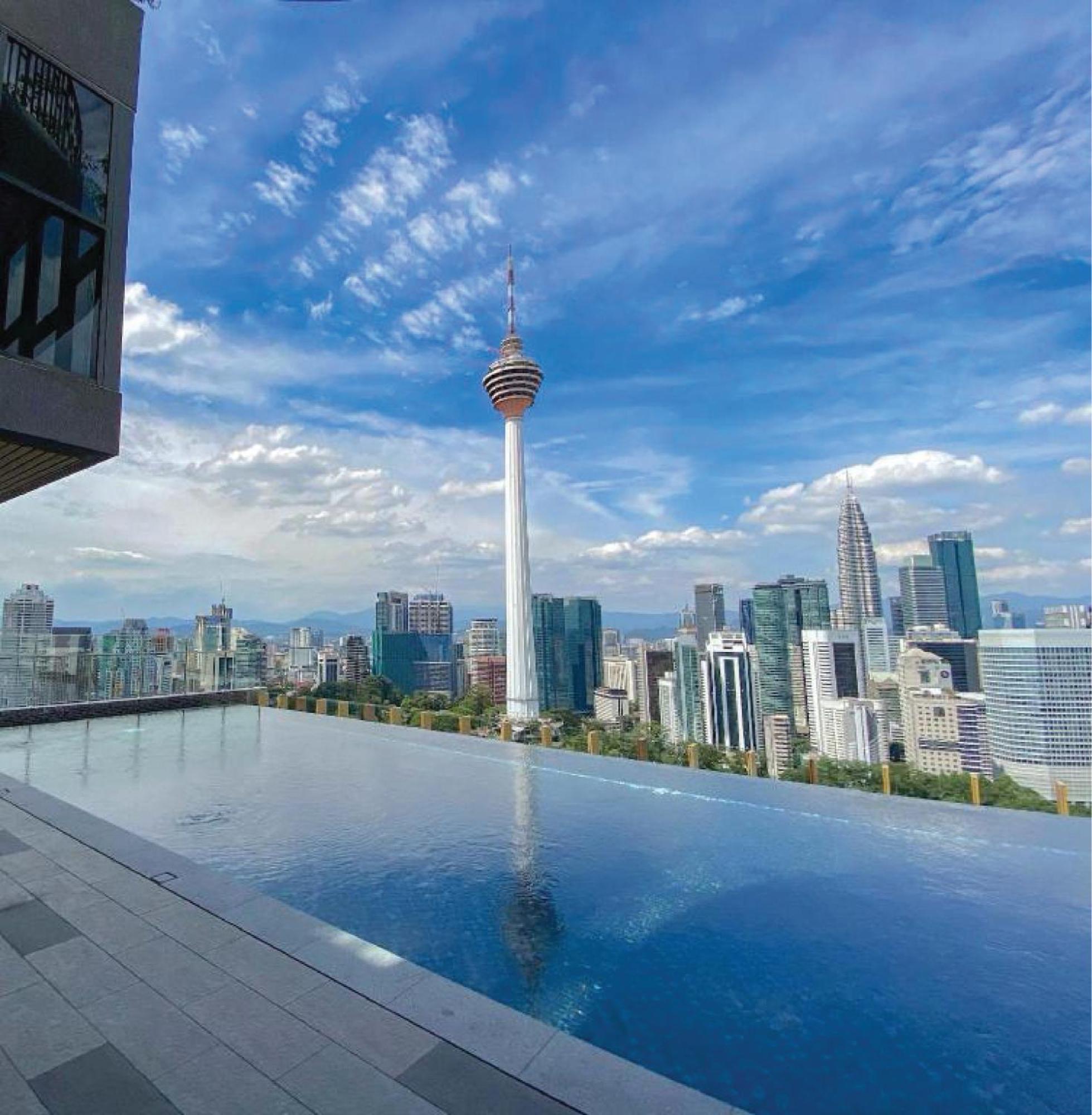 Ceylonz Suites Kl Tower View Bukit Bintang Kuala Lumpur Buitenkant foto