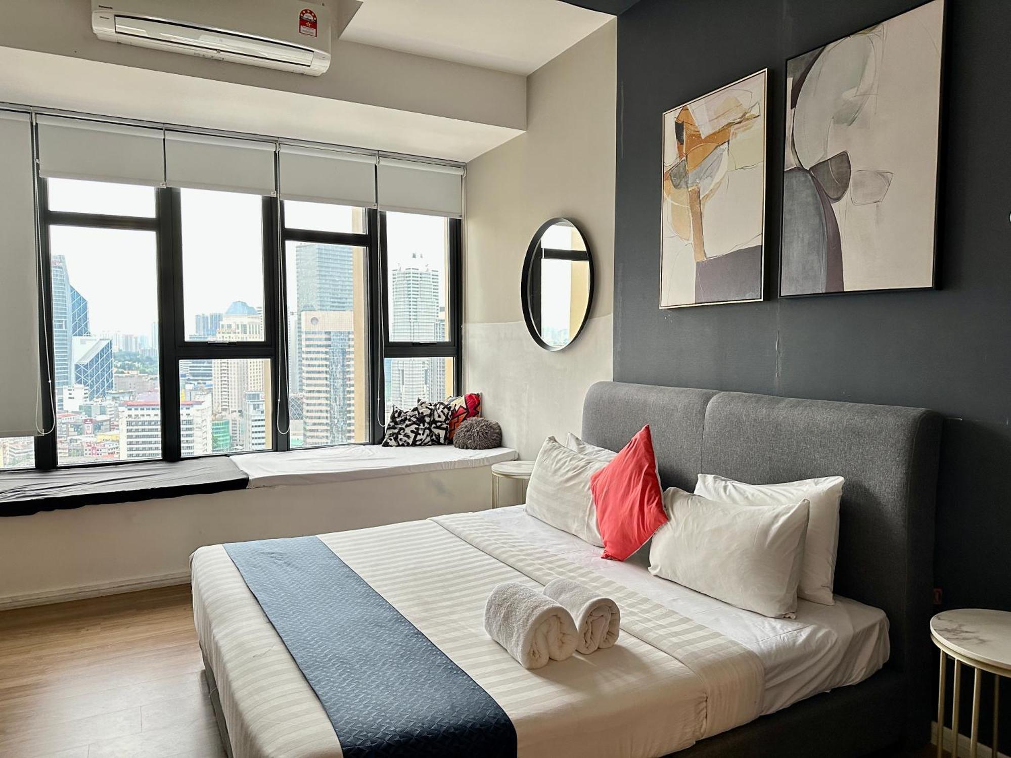 Ceylonz Suites Kl Tower View Bukit Bintang Kuala Lumpur Buitenkant foto
